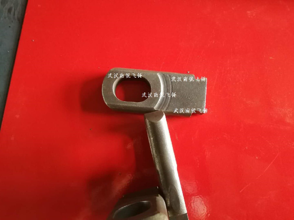 飛錘式去毛刺機(jī)是怎么工作的？